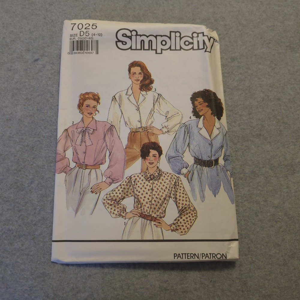 Simplicity 7025‎ Blouse Pattern Size D5 (4–12) Uncut Vintage Button Down Tops